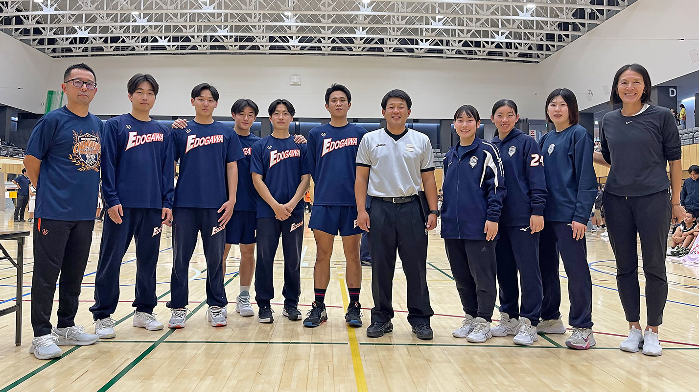 男女バスケ部が地元流山市の小学生ミニバスケ大会をサポート