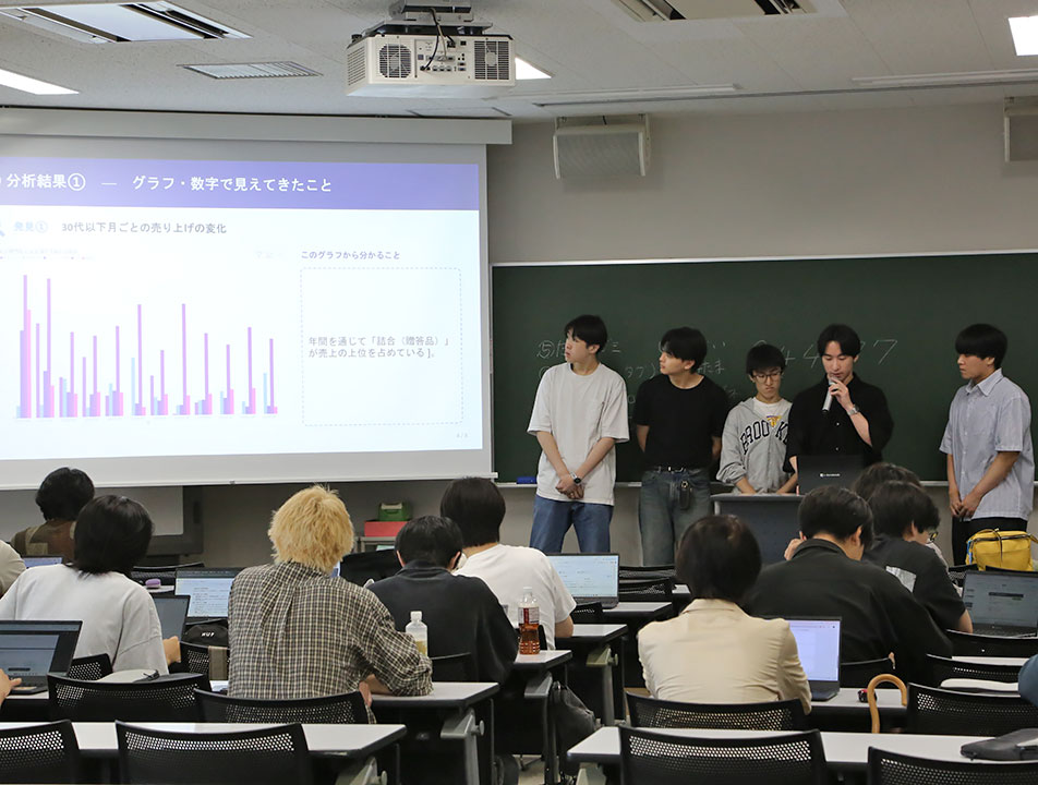 情報文化学科「データ処理応用」で「なごみの米屋」による特別講義を実施