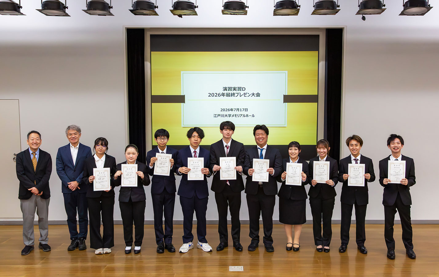 マスコミ学科の学生が大手広告会社・東急エージェンシーのフェローにプレゼンテーションを実施